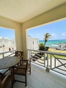 Ocean Bliss Apt 3-Quiet Retreat with Ocean View