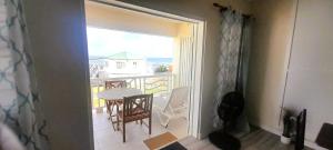 Ocean Bliss Apt 3-Quiet Retreat with Ocean View