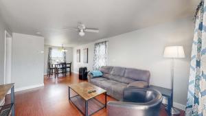 Cool Stay Near Rapids Stadium Ideal for Sports Fans