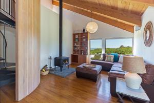 Grateful Getaway with Fireplace and Scenic Views