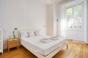 Cozy and bright apartment Viale Corsica