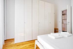 Cozy and bright apartment Viale Corsica