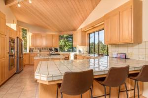 Riverview - Private Hot Tub - Sleeps 12