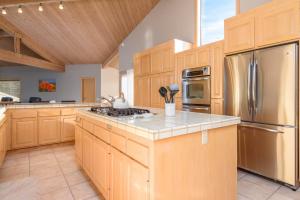 Riverview - Private Hot Tub - Sleeps 12