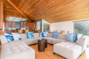 Pelican's Landing - Amazing Views & Hot Tub - Ubytování bez kategorie ve městě Sea Ranch