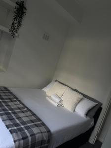 Cozy stay with garden view