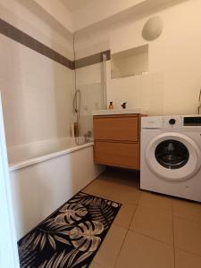 Appartements Charmant Studio Savigny-Le-Temple Nandy : photos des chambres