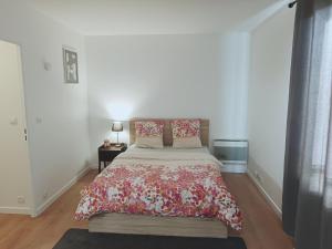 Appartements Charmant Studio Savigny-Le-Temple Nandy : photos des chambres