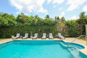 Aqua Bliss home by Bluescape