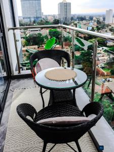 Blume Homes - One bedroom apartment in Westlands - Short walk to Sarit and Westgate Mall