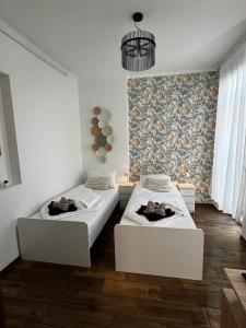 NewPlace Luxury Apartment