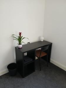 Cozy stay with garden view