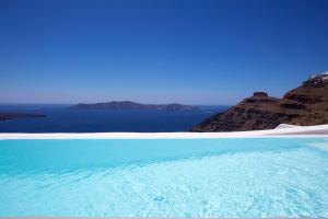 Villa Aura Santorini Greece