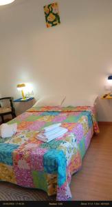 Habitación con baño privado a 8 min a pie de la Catedral en zona de aparcamiento gratuito