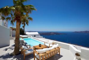 Villa Aura Santorini Greece