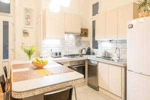 Three-Bedroom Apartment room in API Flat