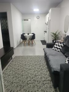 Casa 2 quartos próximo praias e Beto Carrero