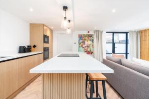 2 Bedroom, 2 Bathroom Apartment, Close to MCR City Centre