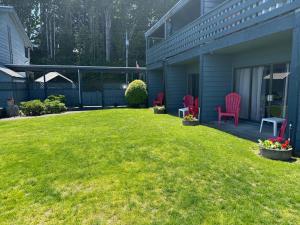 Sand Pebbles Inn