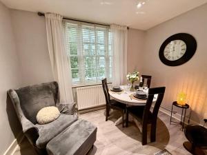 Cozy 2 Bed flat in Pimlico - walk to London Eye!