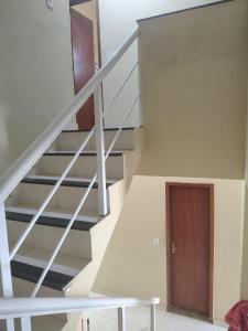 Casa INDEPENDENTE 4 QUARTOS VILA DO PERÓ CABO FRIO