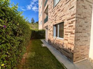 Apartamento com jardim em Itaipava - Petrópolis