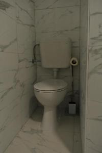 Apartments with parking space Kastel Stari, Kastela - 24803