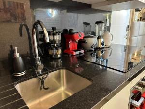 Apartamento familiar 3 habitaciones, piscina cerca a Miraflores