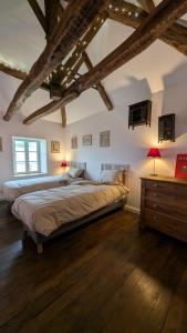 Dépendance du château de Remehan rénovée avec goût