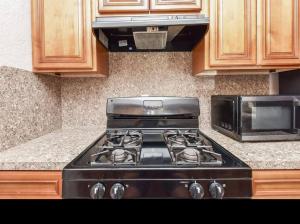 1700 SQFT Baytown Comfy Corporate Budget Oasis