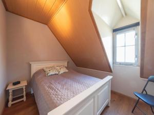 6-person house with a beautiful garden