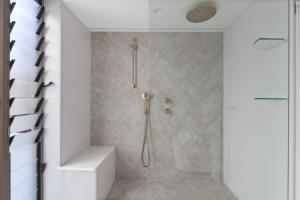Stylish 3-Bed Newport Stay with Balcony