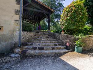 Maisons de vacances Charmante maison en pierre au coeur du Perigord Noir avec jardin, cheminee et equipements pour bebe - FR-1-616-100 : photos des chambres