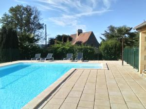 Maison périgourdine avec piscine, cheminée, Wifi, parking, animaux admis - FR-1-616-75
