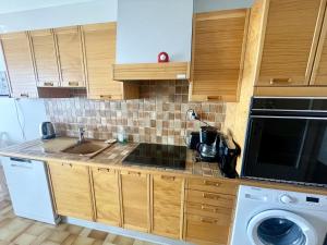 Appartement vue mer avec balcon, parking privé, aux Sables-dOlonne - FR-1-92-943