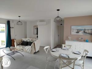 Maisons de vacances Gite moderne a La Barre-de-Monts avec terrasse et parking - FR-1-426-586 : photos des chambres