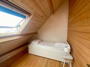 Maisons de vacances Chaleureuse Maison a Groix, 5 pers, 3 chambres - FR-1-813-31 : photos des chambres