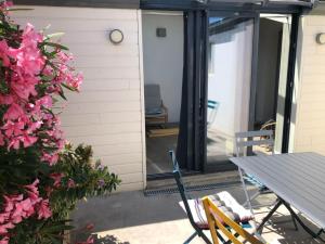 Maisons de vacances Chaleureuse Maison a Groix, 5 pers, 3 chambres - FR-1-813-31 : photos des chambres