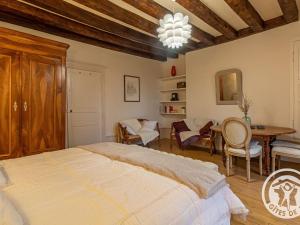 Chambres dhôtes spacieuses près de la Loire - FR-1-622-116