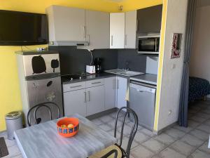 Studio avec climatisation et parking sécurisé, 4 couchages - FR-1-731-144