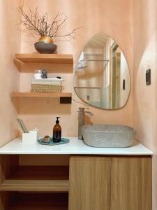 Zen Staycation with City and Sunset View near Airport and Mckinley