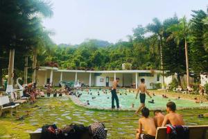 Khu du dịch khoáng nóng UVA