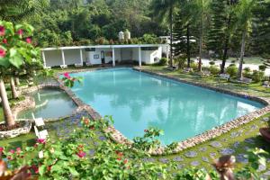 Khu du dịch khoáng nóng UVA