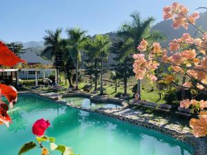 Khu du dịch khoáng nóng UVA