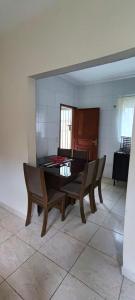 Sobrado em condomínio tranquilo em Mongagua