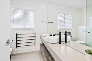 Albatross Beachfront 3 Bedroom Apartment