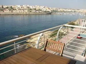 SeaFront Apartment Marsascala - 马尔萨斯卡拉