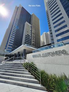 BROOKFIELD TOWERS, JARDIM GOIÁS, DE FRENTE AO FLAMBOYANT SHOPPING, COM ESTACIONAMENTO GRÁTIS, COZINHA, ENXOVAL DE CAMA E BANHO COMPLETO, ACADEMIA, LAVANDERIA, LOJA DE CONVENIÊNCIA E RECEPÇÃO 24Hs BY REI DOS FLATS