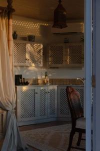 Luxury Couples Hideaway by the Sea