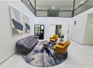 Mint Express Melrose view